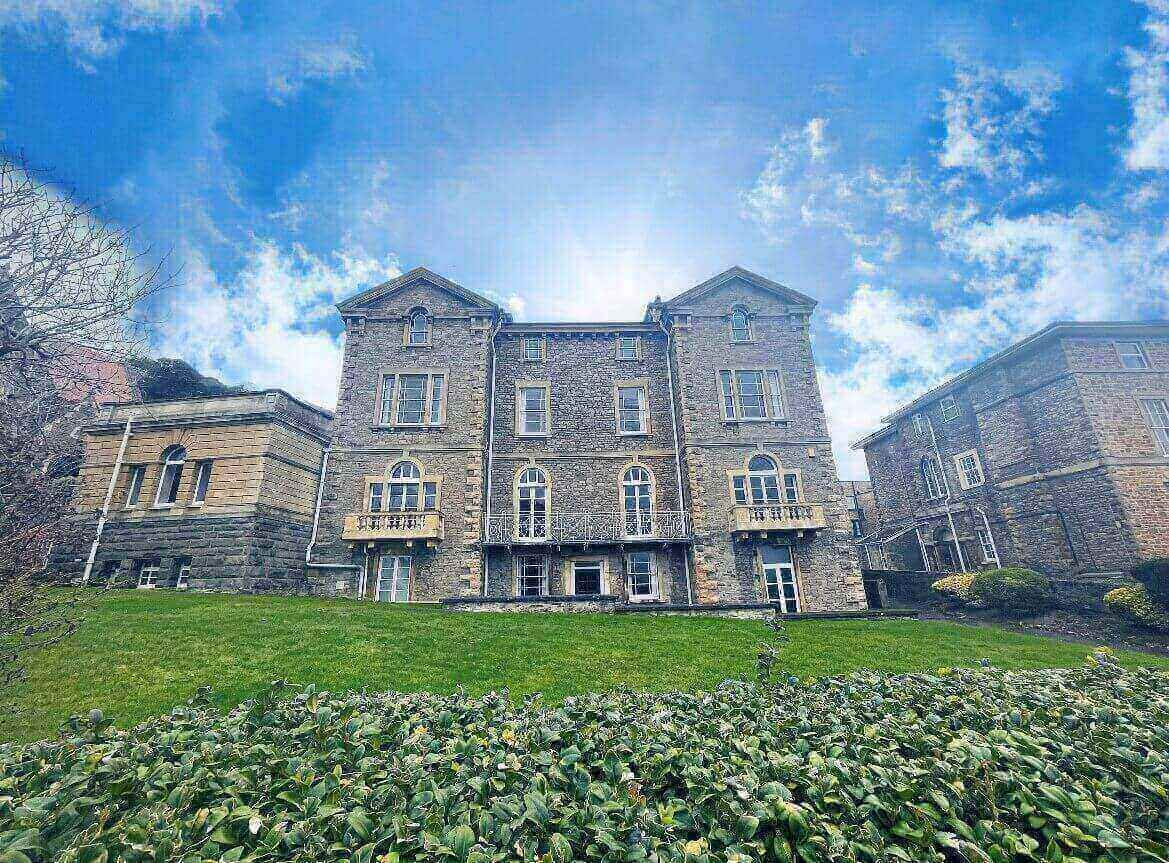 Channel Court Business Centre - Image 1