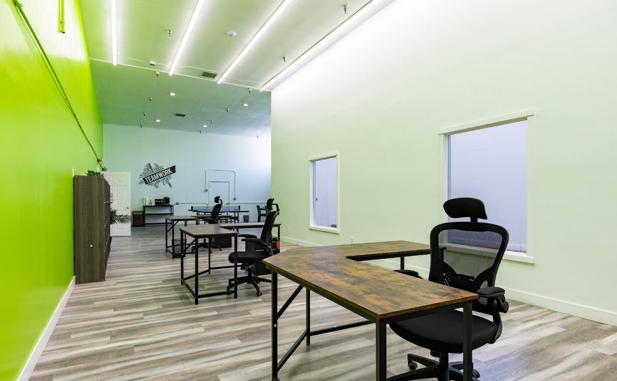 4900 E 50th St, Vernon - Image 1