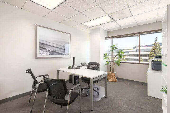 Clinton Plaza - Image 1