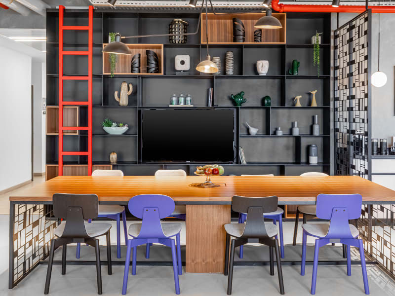 Eshel Building - Image 1