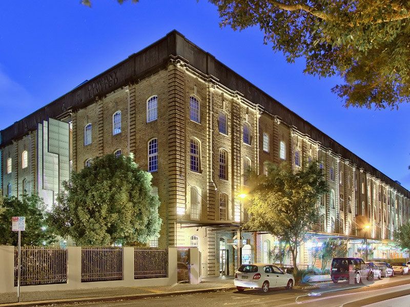 London Woolstores - Image 1