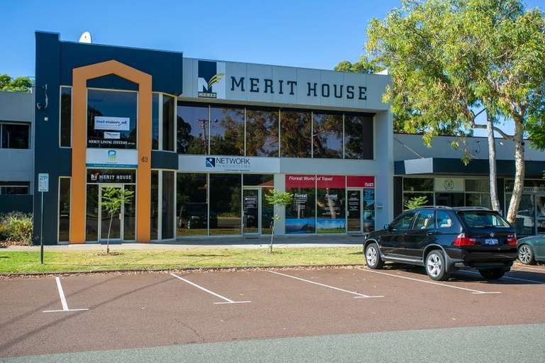 merit house - Image 1