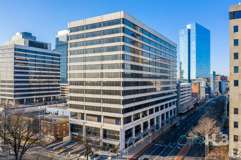 White Plains - Image 1