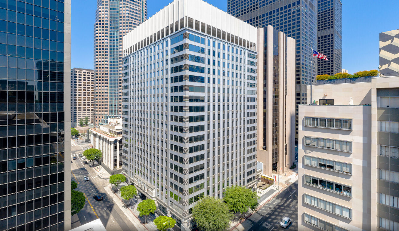 811 Wilshire Boulevard, Los Angeles - Image 1