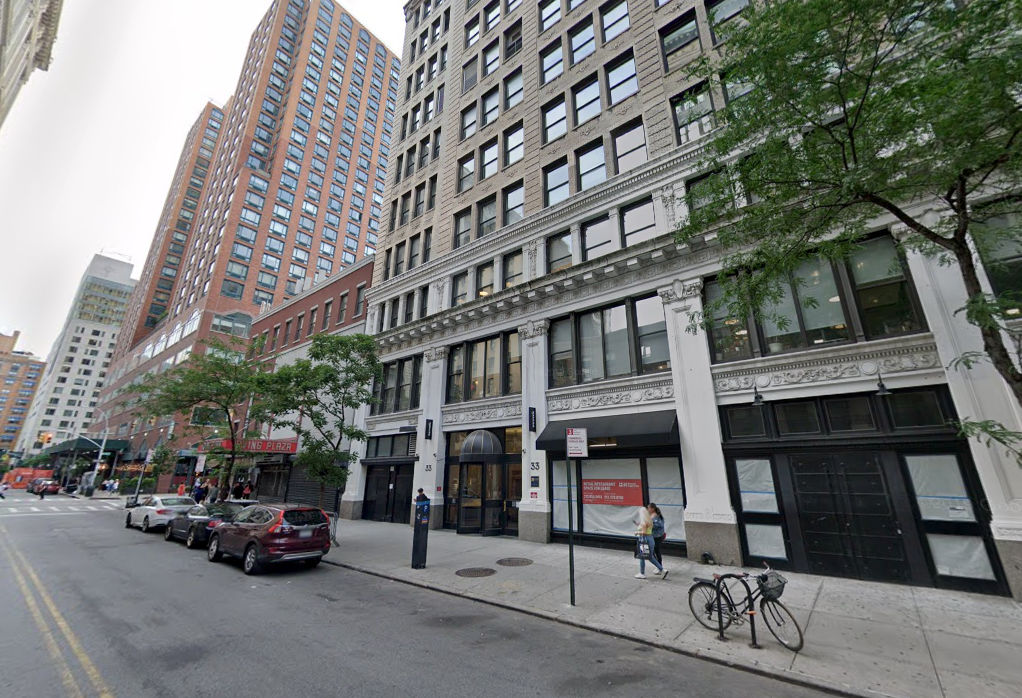 33 Irving Pl - Image 1