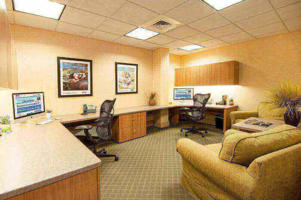 New England Executive Center - Image 1