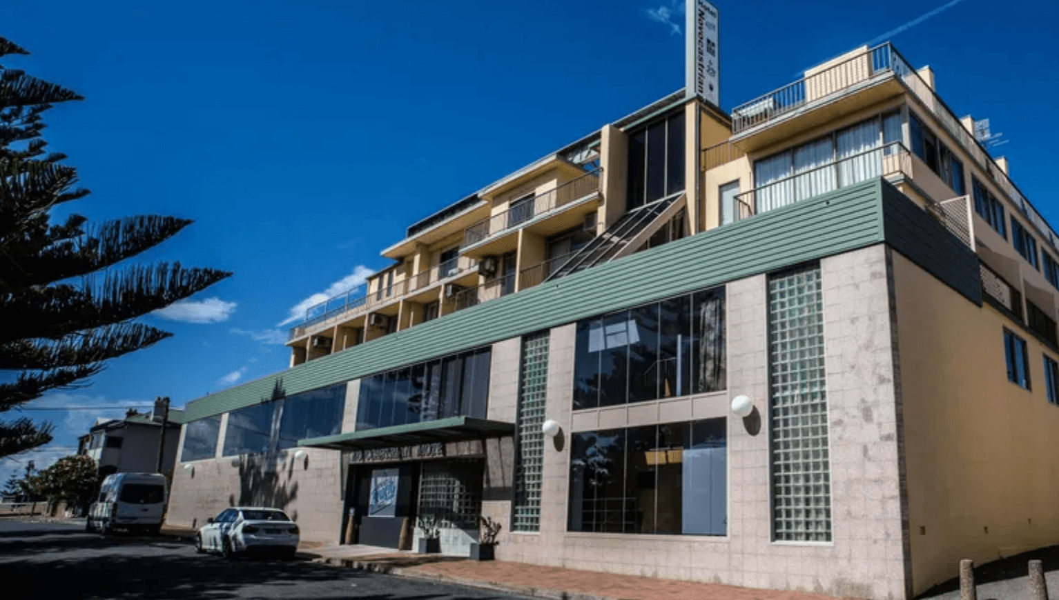 Alloggio Newcastle Beach - Image 1