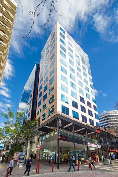 2 Elizabeth Plaza - Image 1