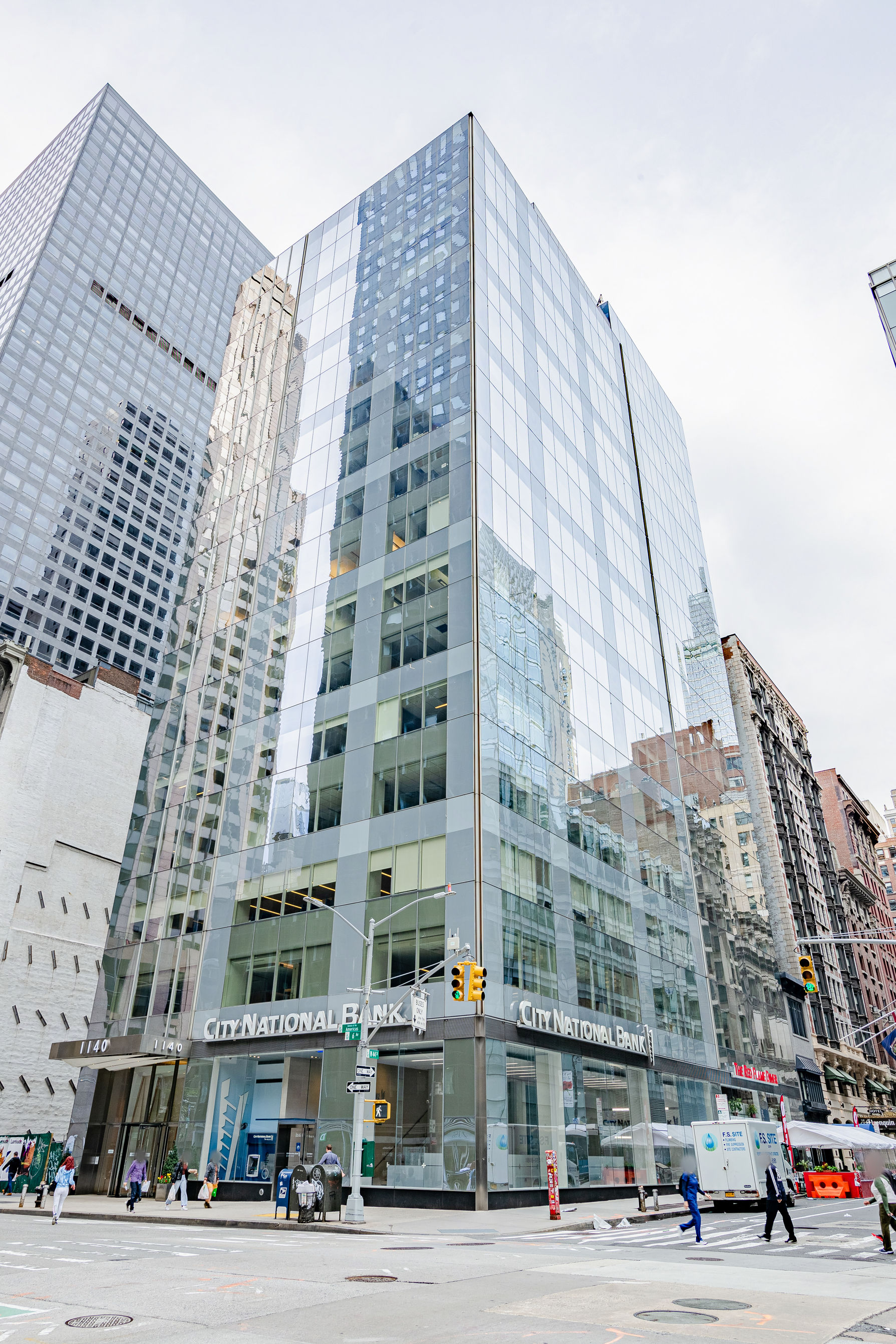 1140 Avenue of the Americas - Image 1