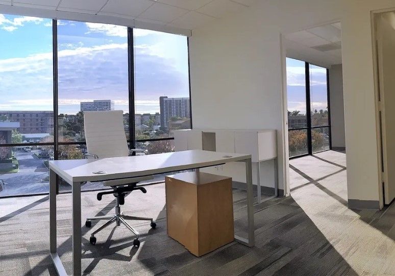 Michelson Business Center - Image 1