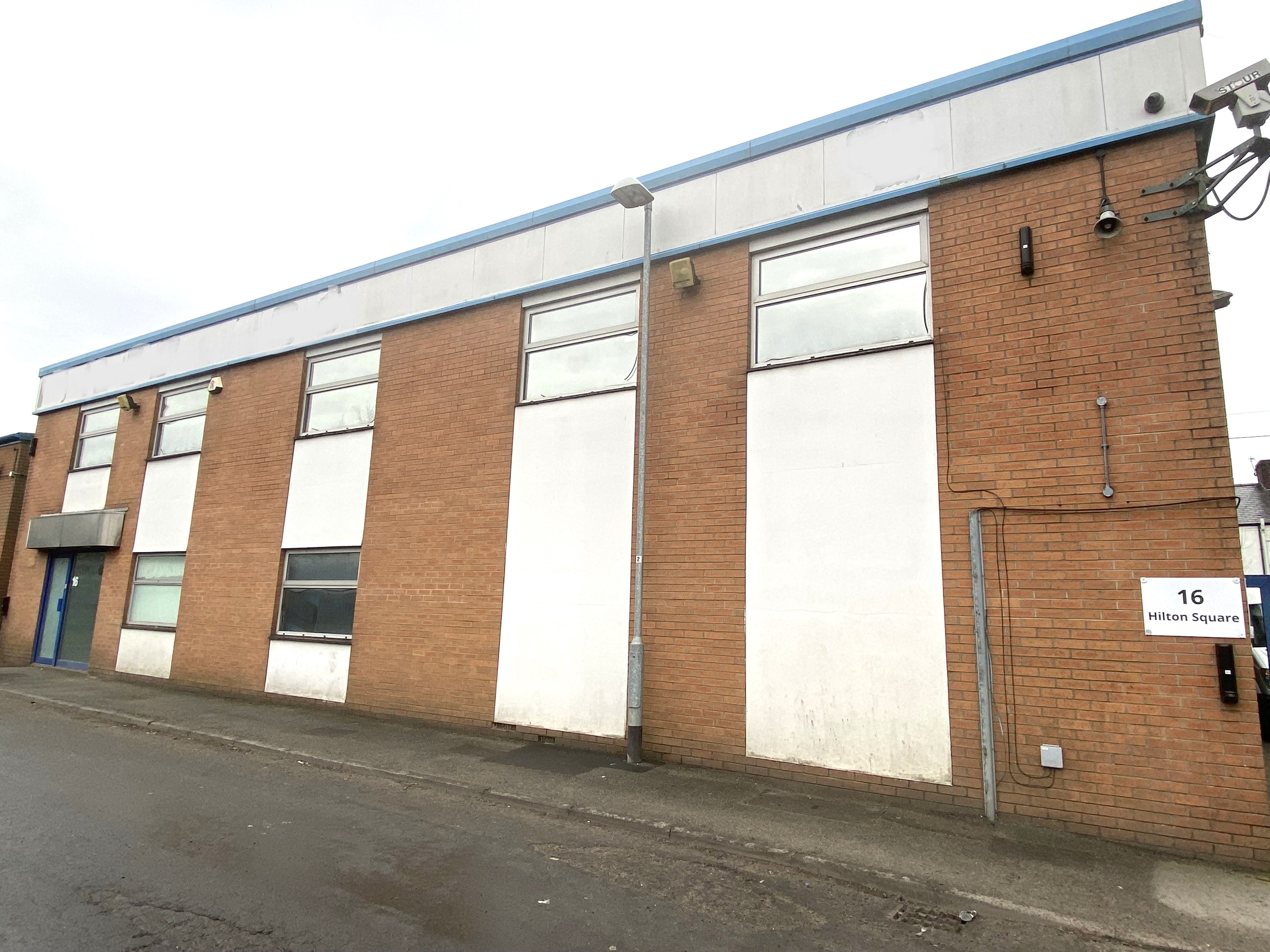 16 Hilton Square - Image 1