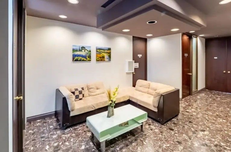 710 Dorval Dr, Oakville - Image 1