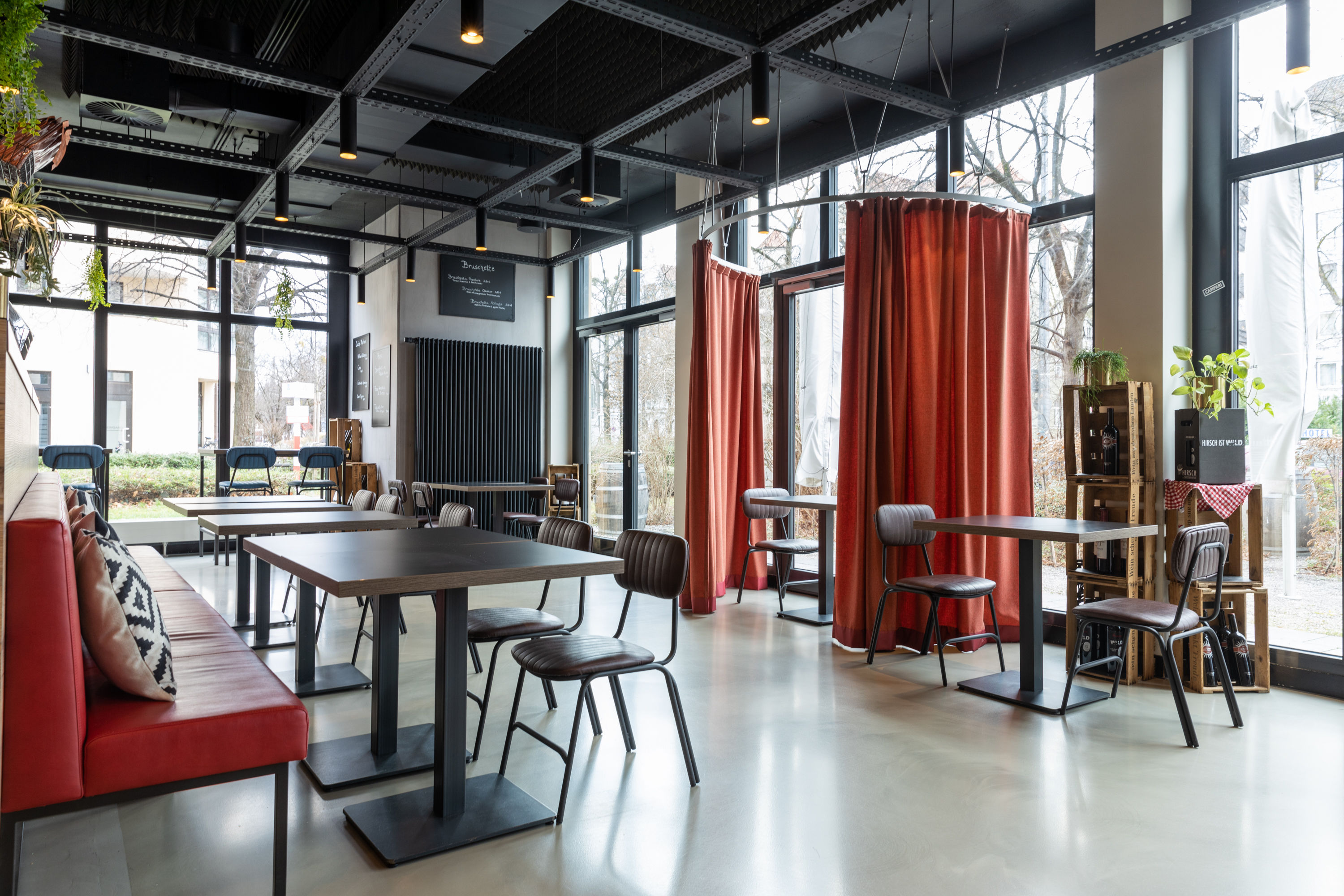 Vienna House - Image 1