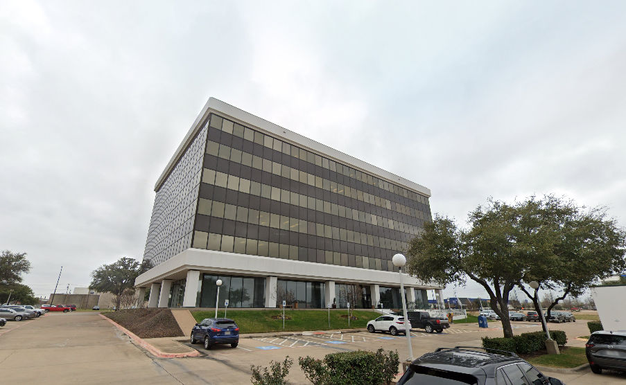 2225 E Randol Mill Rd, Arlington - Image 1