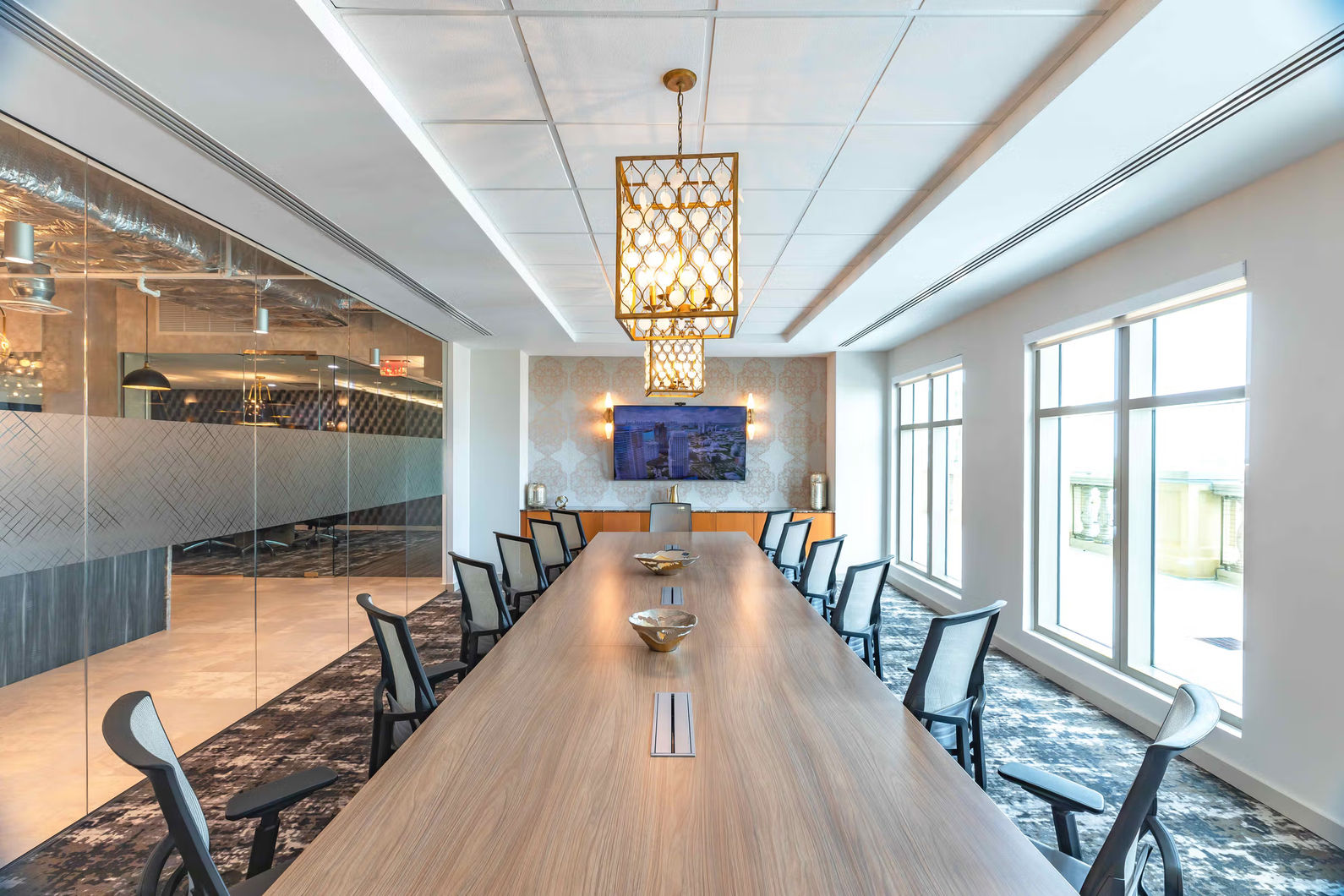 Hybrid Office Models