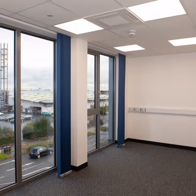 893 Great West Road, Isleworth Image 1