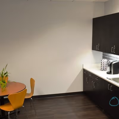 1050 Crown Pointe Parkway, Atlanta Image 9