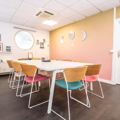 6 Rue Des Bateliers, Clichy Image 3