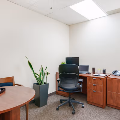 999 West Broadway, Vancouver Image 15