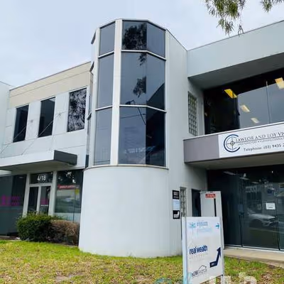 18 Sherbourne Road, Briar Hill Image 11