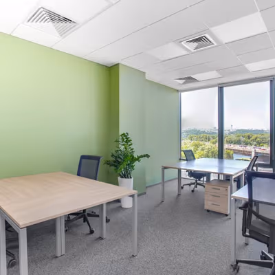 1V Pavla Tychyny Avenue, Kyiv Image 2