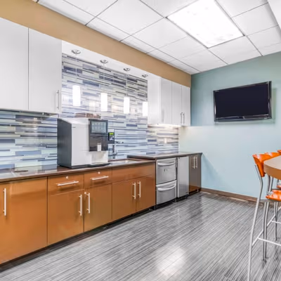 8875 Hidden River Pkwy, Tampa Image 6