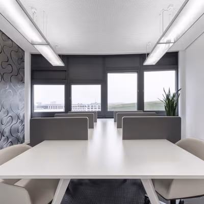 2b Koenigsallee, Dusseldorf Image 5