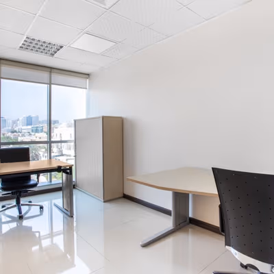 Al Danah - Zone 1, Abu Dhabi Image 2