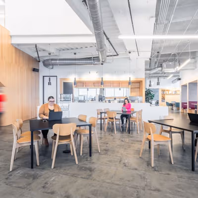 2550 Pacific Avenue, Dallas Image 4