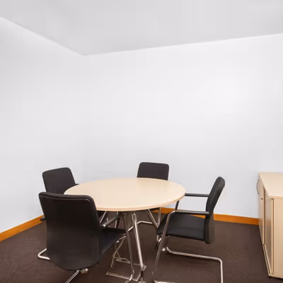 21 Yusuf Lule Rd Nakasero, Kampala Image 4