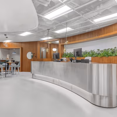 Szervita Square 8, Budapest Image 1