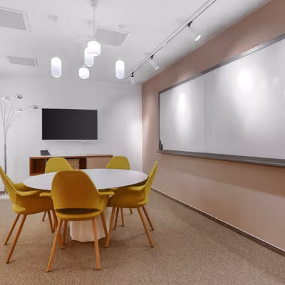 Szervita Square 8, Budapest Image 9