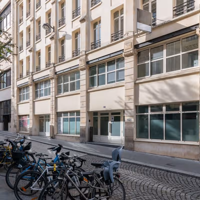 3 Bis Rue Taylor, Paris Image 9