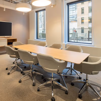 101-320 Bay Street, Toronto Image 4