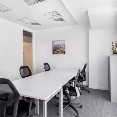 8 Hiteen Street, Doha Image 4