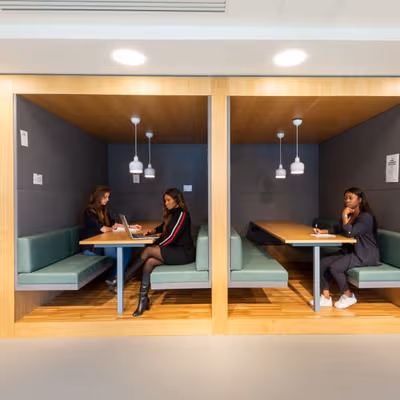 1-7 Cr Valmy, Puteaux Image 9