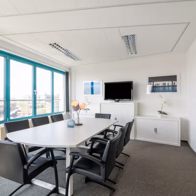 26 Flughafenallee, Bremen Image 7