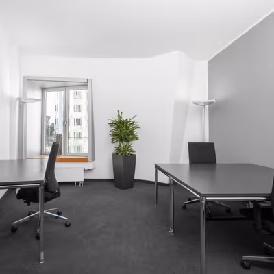 3 Neuer Zollhof, Dusseldorf Image 2