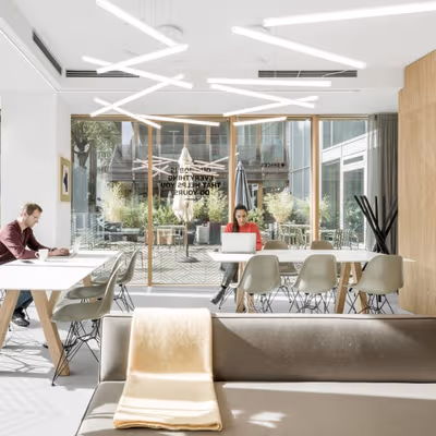 135 Kaiserswerther Strasse, Dusseldorf Image 3