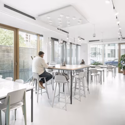 135 Kaiserswerther Strasse, Dusseldorf Image 9