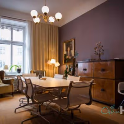 13 Stamford Road, City Hall Image 2