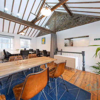 8 Albemarle Way, Farringdon Image 3