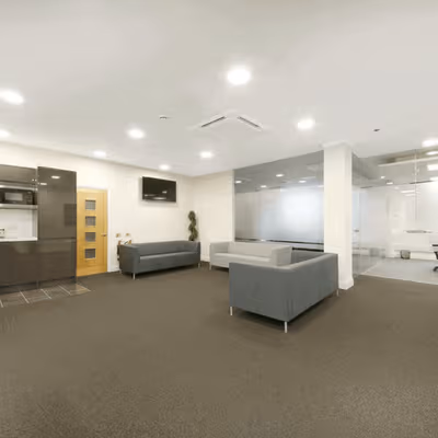 133 Creek Road, Greater London Image 4