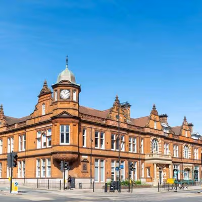 639 High Road, London Image 8