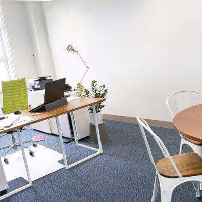 2 Union Square Central Park, Darlington Image 7