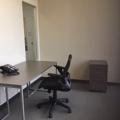 125 Michael Drive, Syosset Image 3