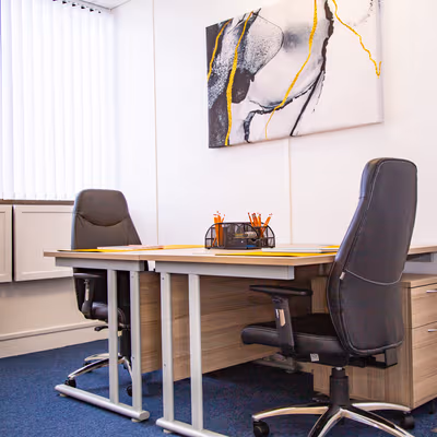 915 High Road, Finchley Image 1