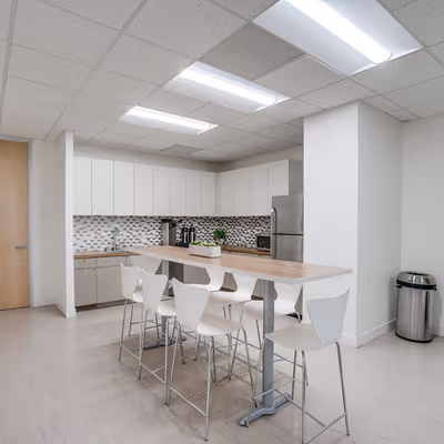 15303 Ventura Boulevard, Sherman Oaks Image 17