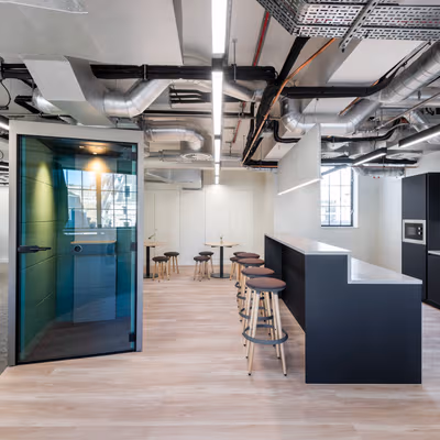 120 Cannon Street, Greater London Image 3