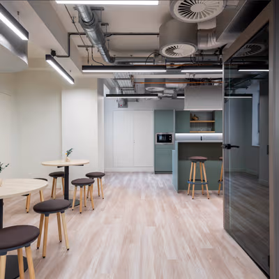 120 Cannon Street, Greater London Image 10